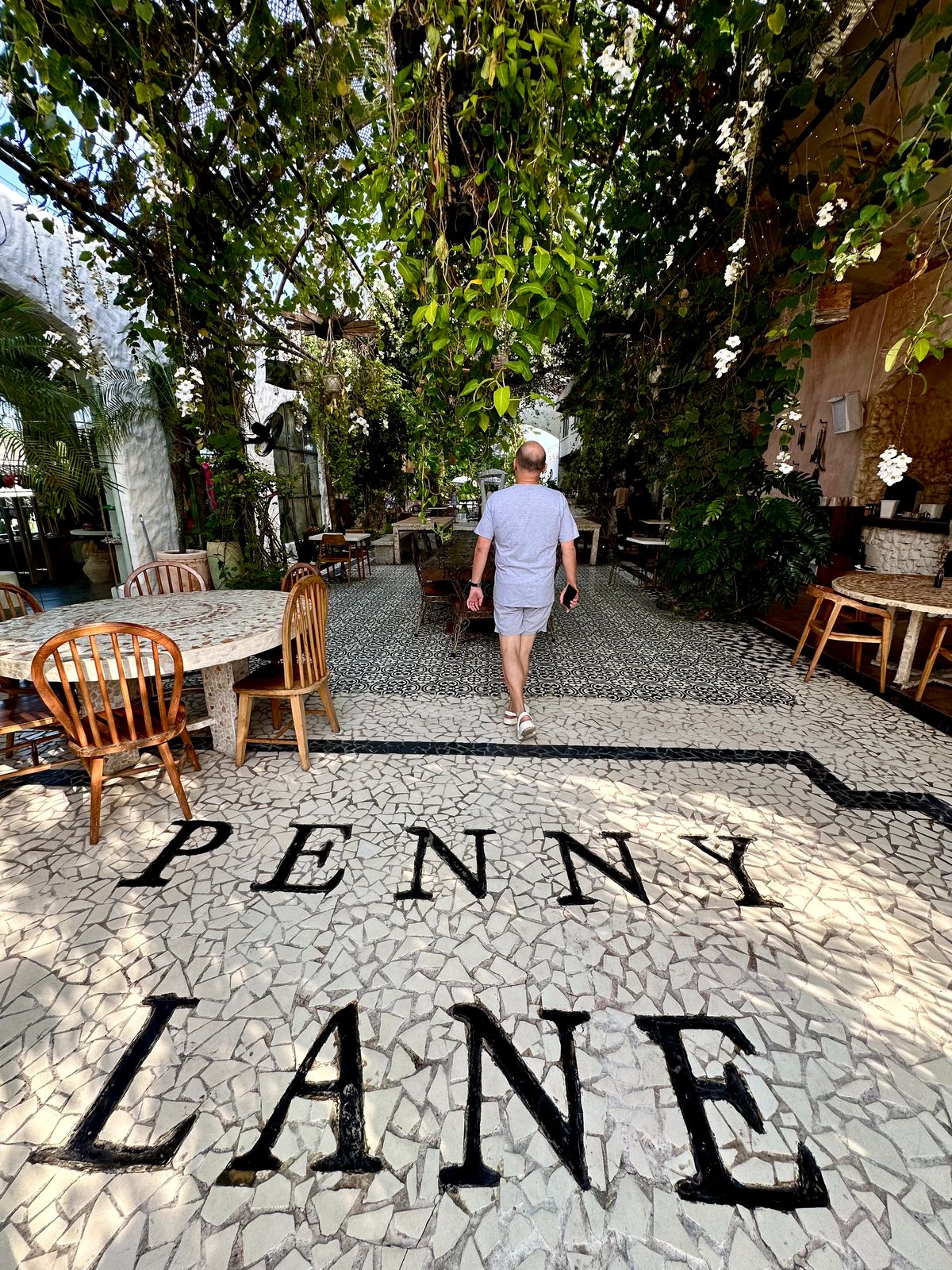 A Blissful Morning at Penny Lane Canggu: My Breakfast Delight