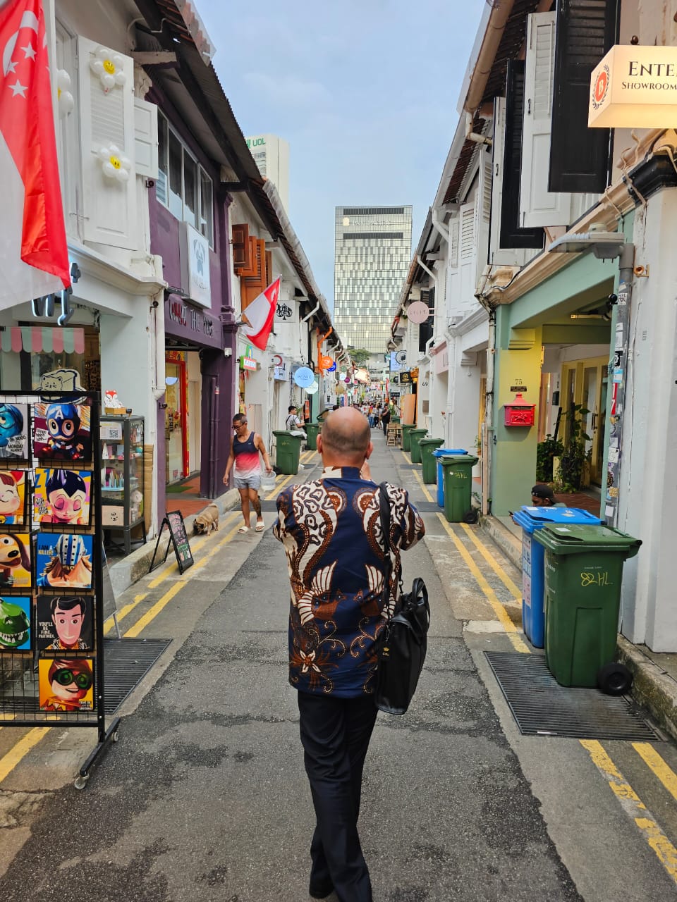 A Stroll Down Singapore's Hidden Gem: Haji Lane